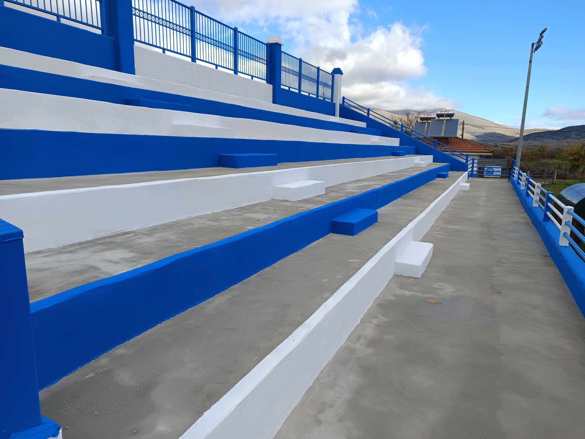 Συνεχίζονται οι εργασίες βελτίωσης στο γήπεδο της Γαλατινής