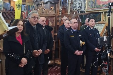 Με κάθε επισημότητα πραγματοποιήθηκαν σήμερα οι λατρευτικές εκδηλώσεις στον Ιερό Ναό Κοιμήσεως Θεοτόκου Αυγερινού Βοΐου.